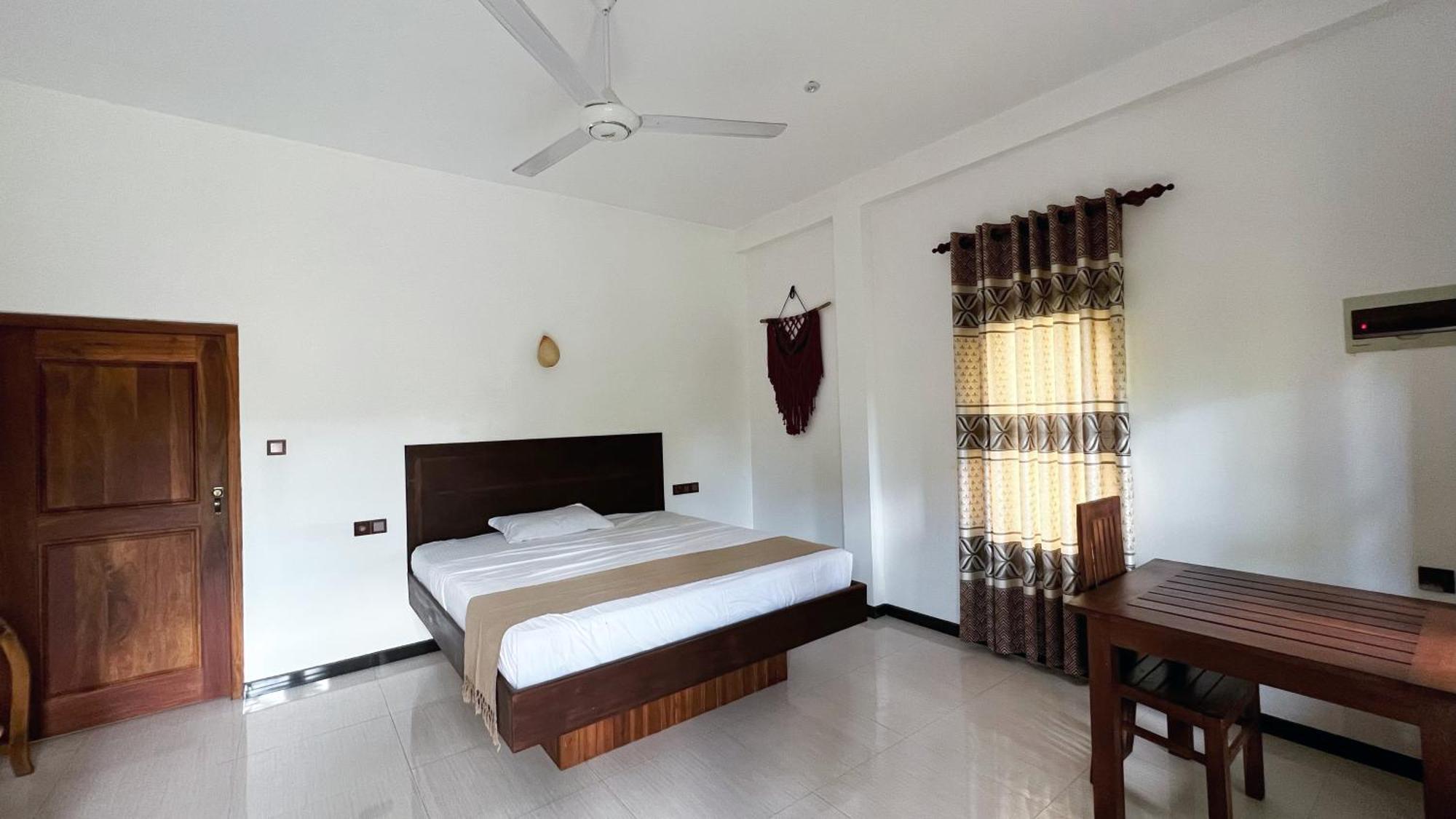 The Lookout Lodge Tangalle Exterior photo